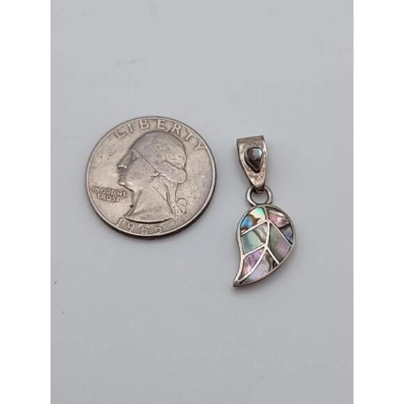 Vintage Mexico 950 Silver Abalone Inlay Leaf Pendant grams - Picture 4 of 5